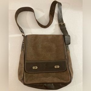 RIVANO Leather Crossbody Bag